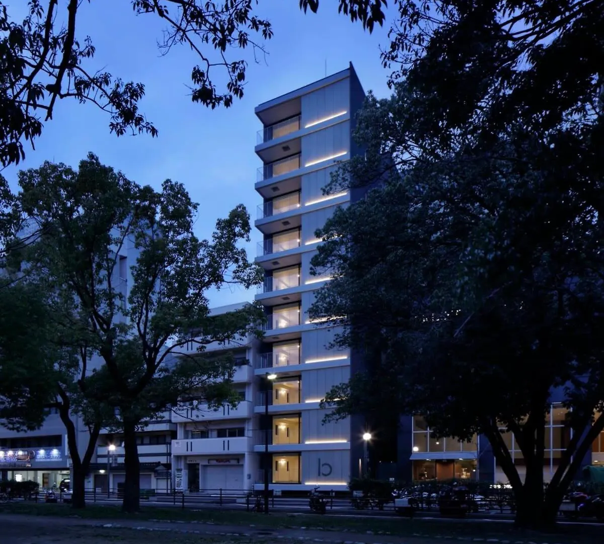 Apartamento Bhotel Heiwaodori 902 - Huge Apt In Famous Hiroshima Dori For 6P